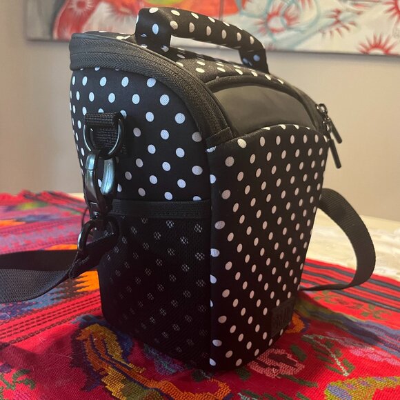 USA Gear Camera Cases and Pouches - Picture 3 of 9